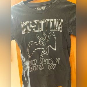 Led Zeppelin tshirt size S